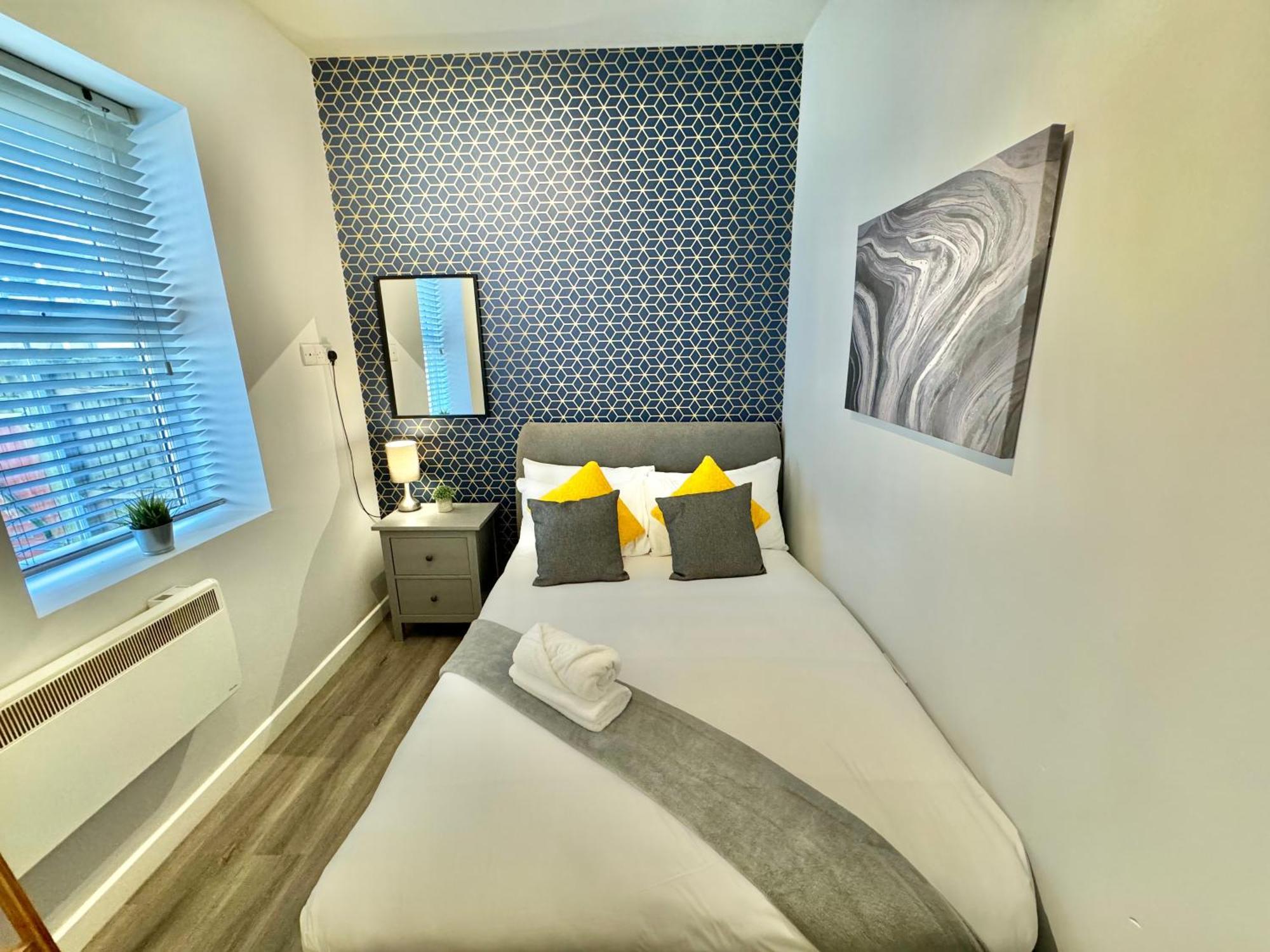 Appartamento Two Bedroom - Heart Of - Free Parking - Sleeps 6 - Close To Town And *